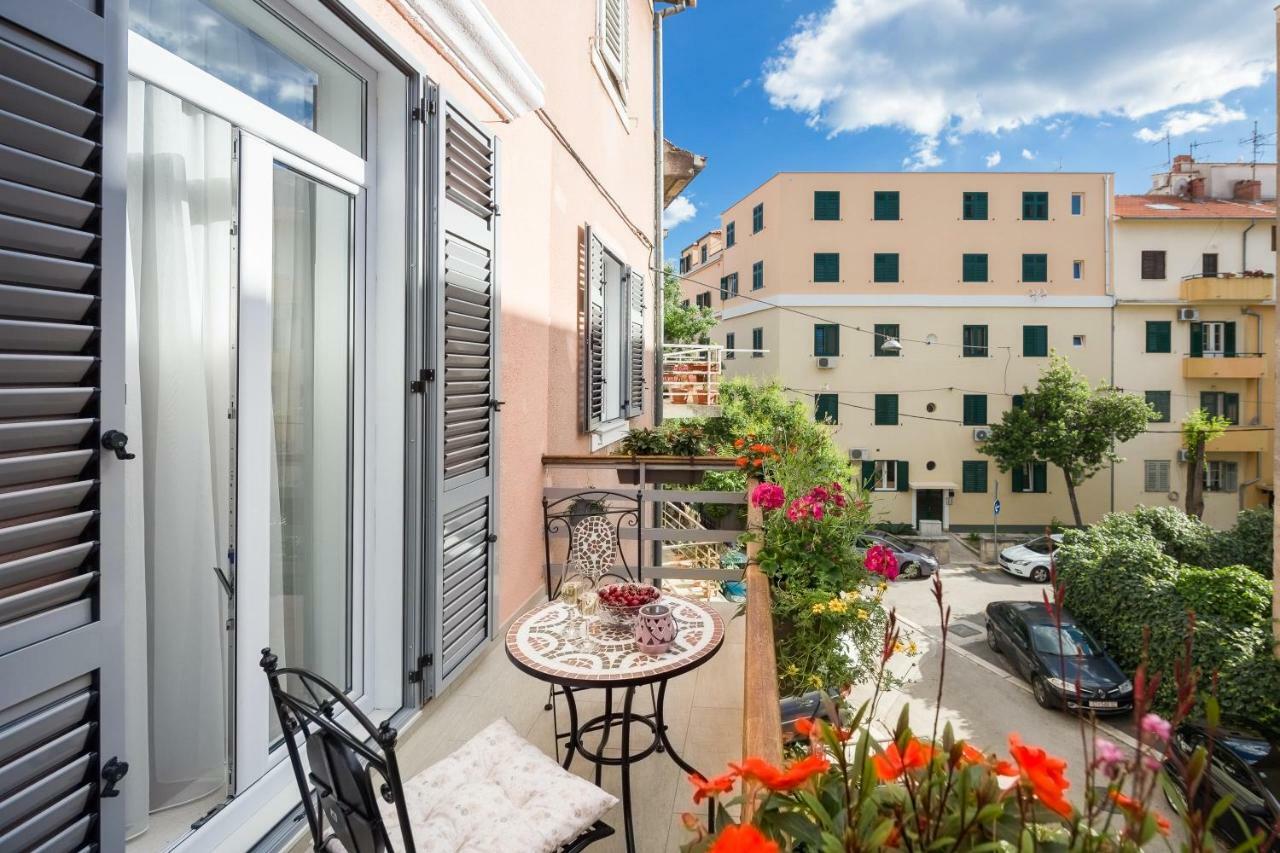 Luxury Apartment Luce Split Exterior photo